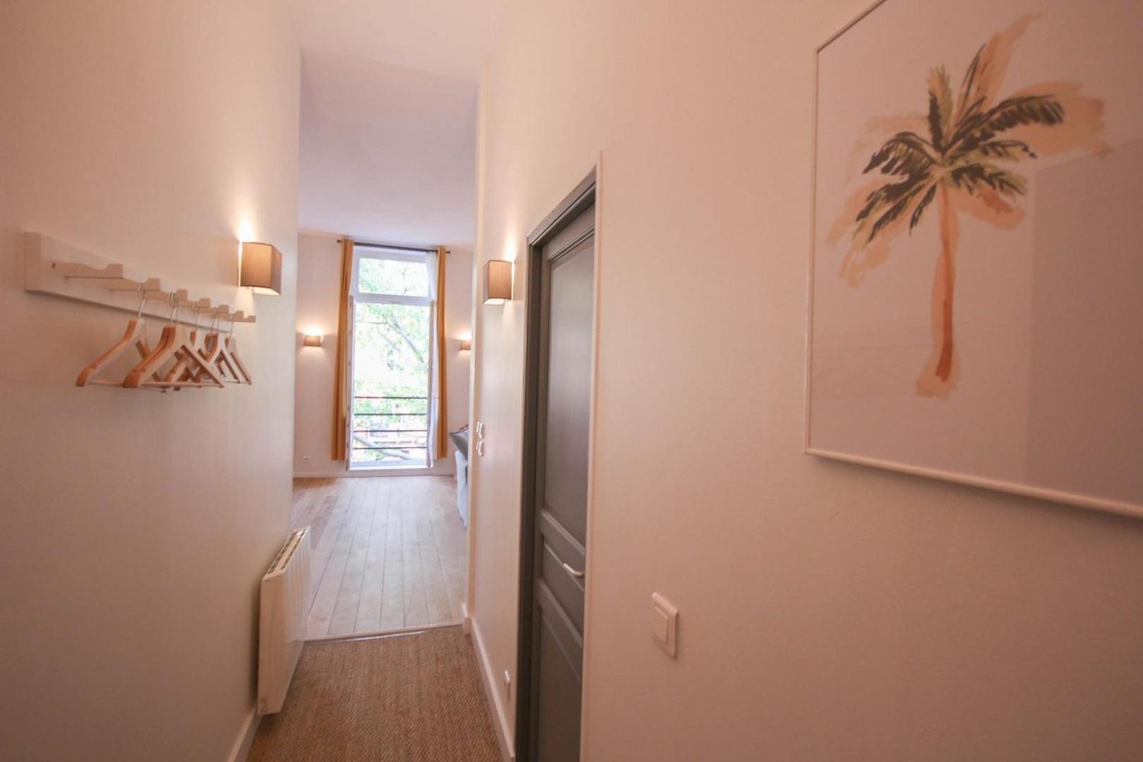 2-Bedroom Flat + Private Car Park. 里尔 外观 照片